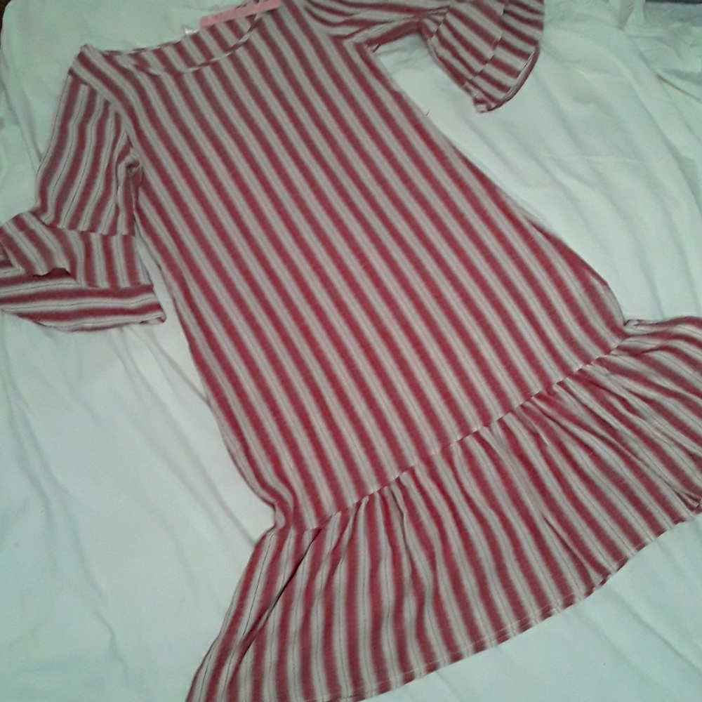 Linen Dress - Picture 2 of 3